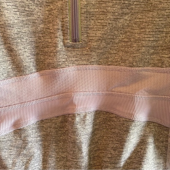 Lululemon Athletica Run Full Tilt Lilac Half zip Pullover - Picture 8 of 11